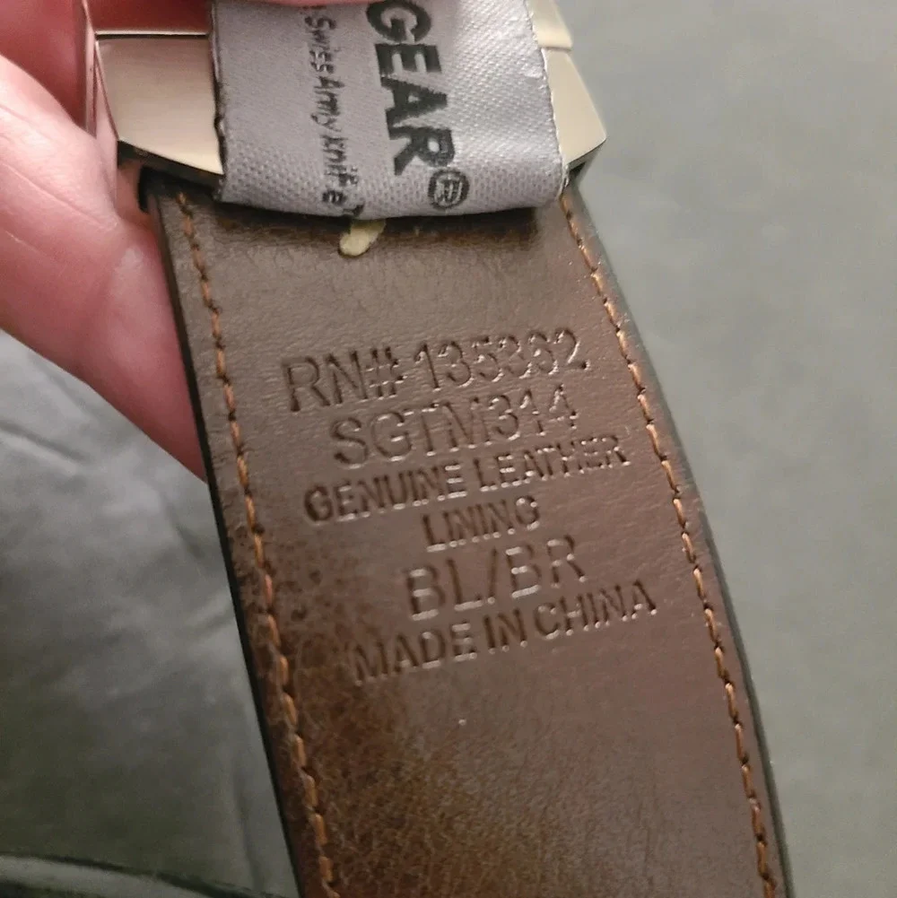Swissgear Oberland SGTM 314 reversible leather belt black/brown sz.S (28)